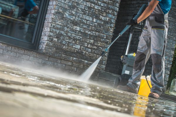 Storefront Pressure Washing in Folsom