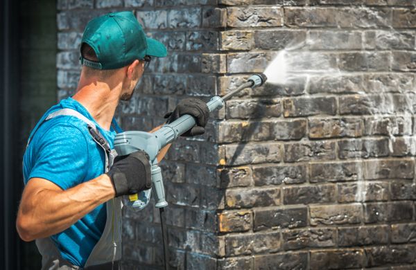 Cost of Exterior Masonry Cleaning in Folsom